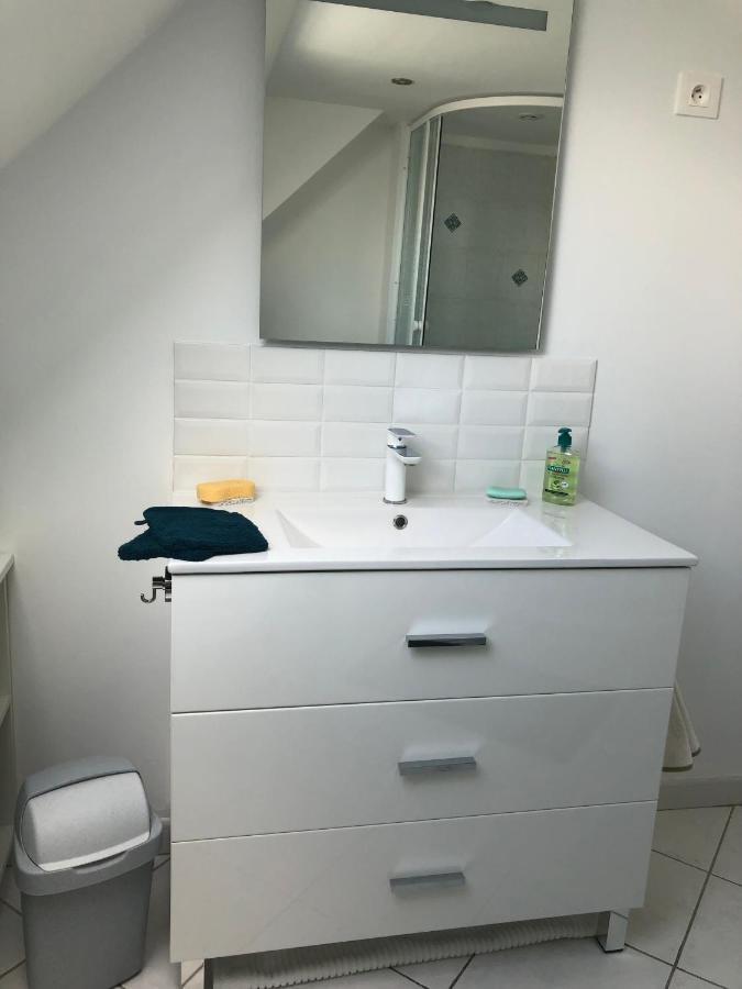 Chambre A Proximite De La Baie Du Mont Saint Michel Avranches Εξωτερικό φωτογραφία