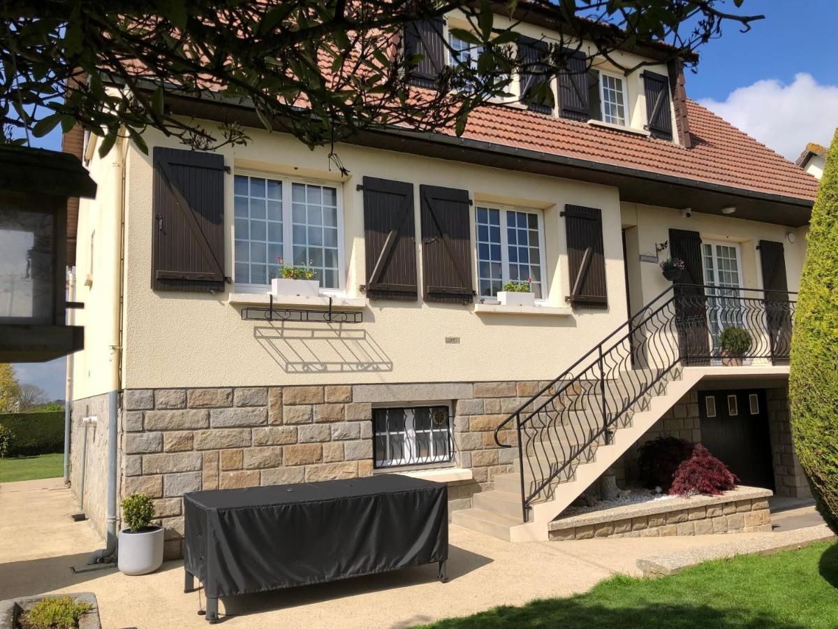 Chambre A Proximite De La Baie Du Mont Saint Michel Avranches Εξωτερικό φωτογραφία